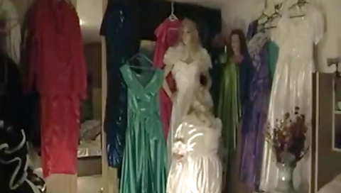 Hotie with sexy body servantsing her boyfriend