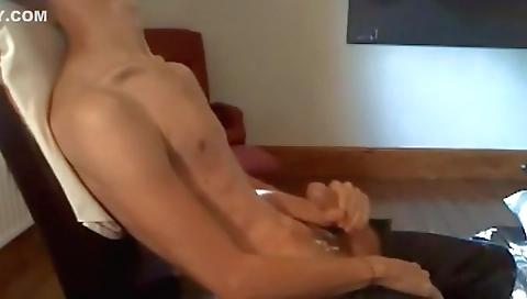 Sexy amateur dildoing and pussy