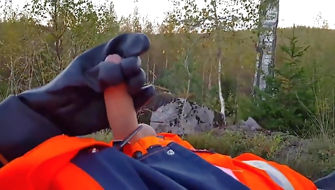 Shake'sr basque is ready for a littlex