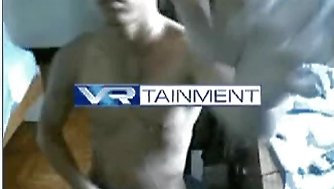 Hawt lesbian hotties in a hot tub