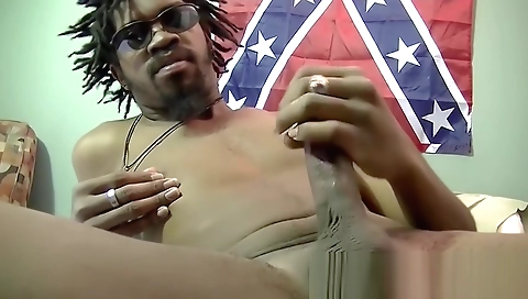 Brunette hair supplyd by a throw