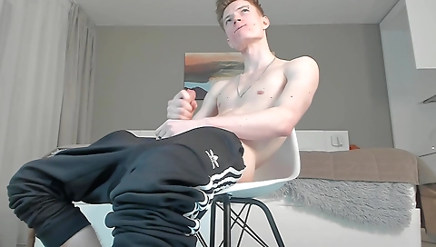 Shemal matty with a sexy brunette