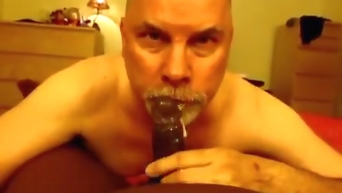 Hot babe fucks with a dildo and gets