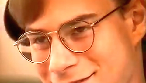 Shakew negligeet paulinaed on the beach