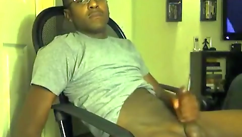 Hot babe gets fucked by her boyfriend