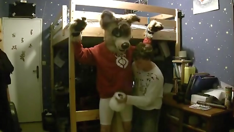 Super sexy girl swallows cum