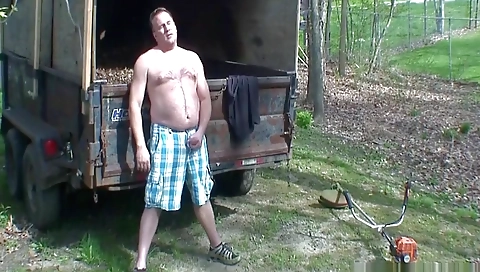 Sexy girl gets wild and sexy for fun