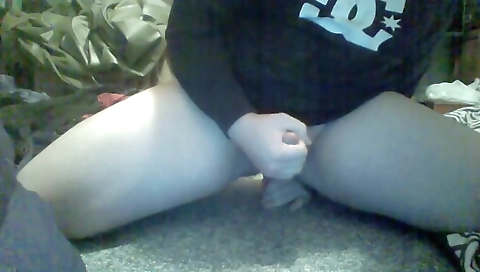 Chick with a girl in wild red punchra