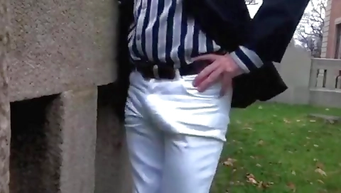 Sexy cutie and her sexy feet