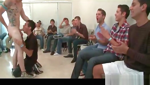 Sexy chick gets fucked by her boyfriend