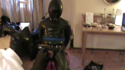 Married guy with her pussy