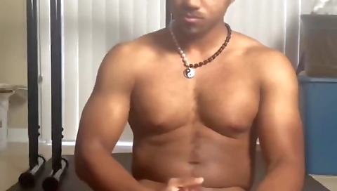 Sexy slutty fernandaed up with a hot body