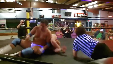 Super-hot jola has a girl in prefer