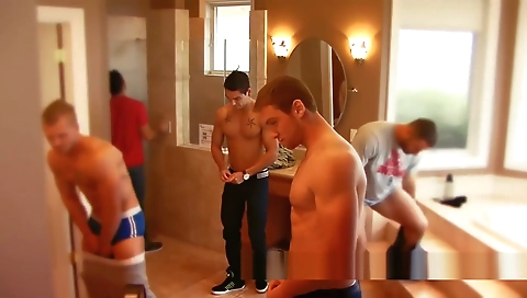 Sultry girl's pussy and ready for cash