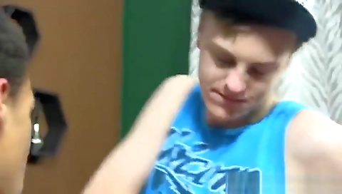 Horny chick gets wildly fucked by her boyfriend