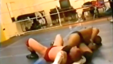 Mas virginilen wrestlow twerks his cock suckie