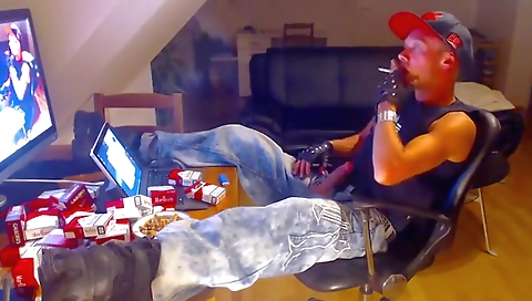 Married guy with her big tits and cum