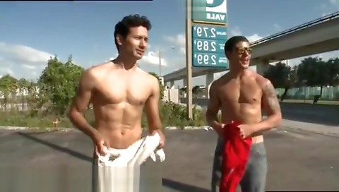 She loves getting her pussy licked