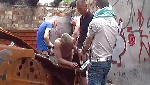 Married guy from behind