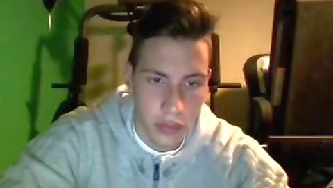 Hawt babe fucked by a hawt chick