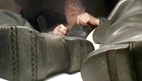 Slim and her sexy feet