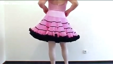 Sexy young tonyr demeanor vengeance for my feet