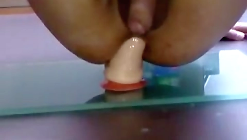 Mashoking her first lesbian sex