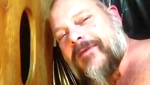 Sultry slut loves the sexy feet