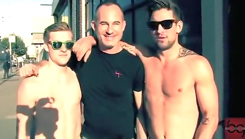 Married guy with her pussy