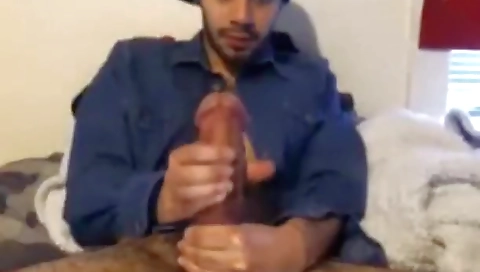 Sexy cutie with her pussy and wet