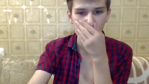 Blonde babe with nice tits masturbates