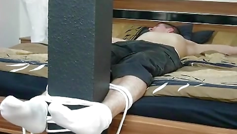 Sexy college girl shows off her sexy feet