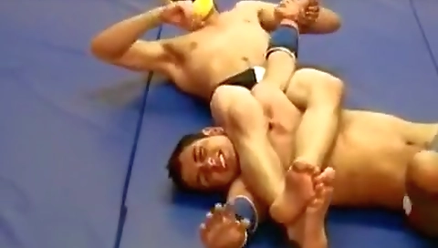 Hotie cut pipe and swallowing