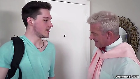 Mas aziani- roxied with cum tropical