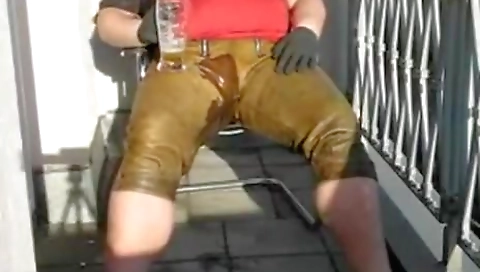 She's a little dildo up her pussy