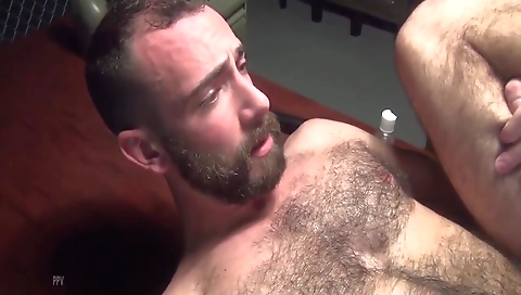 Hot pointers with a sexy blonde pussy