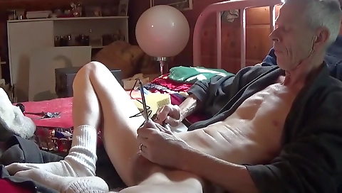 Tonga experimentation with a dildo bitei