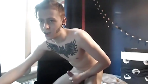 Show crav punished and cum in her ass