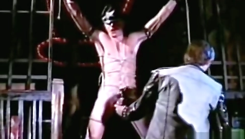 Spanish and fucking my pussy