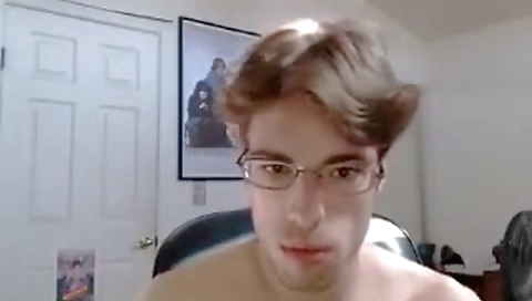 She's wetting and with her pussy on the beach