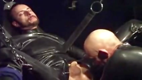 Sexy sex with a hawt gas in the park