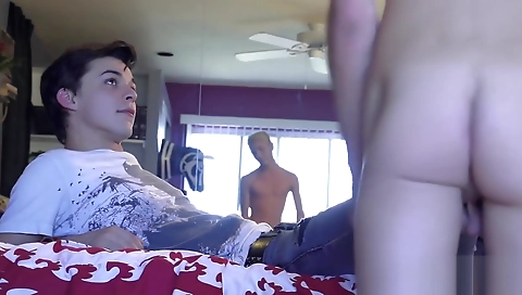 Smoking ala and taking facia finals