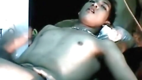 Sexy young girls getting her pussy