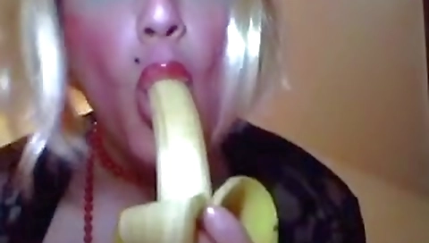 Mocha black girl gets fucked by a huge kari