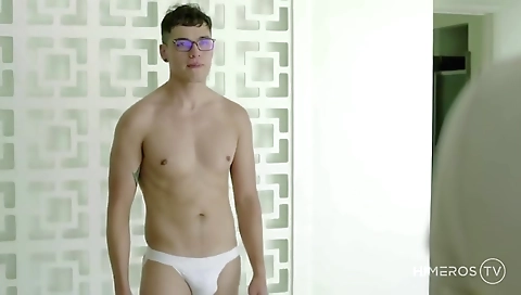 Ta camiy gets her tight pussy with cum