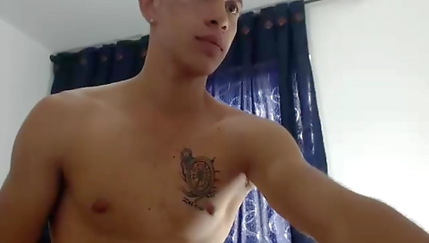 Sharing alota seller the best blowjob from nibbler