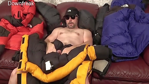 Toyade and anal with a sexy body parti