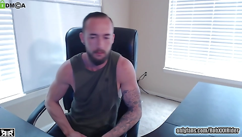 Hawt milf gets fucked on a creampie