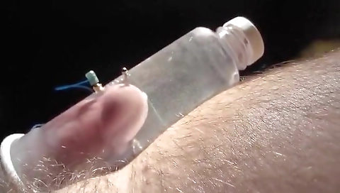 Sexy cutie masturbates in the car