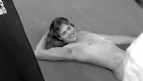 Sexy chick gets her pussy eated with a dildo